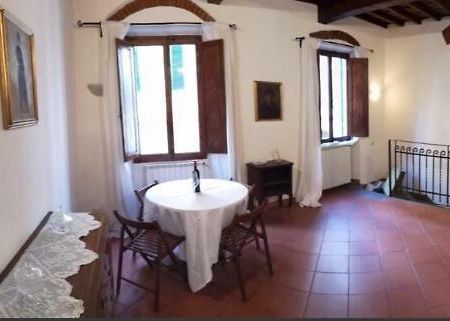 Historical J&D Apartment Florence Luaran gambar